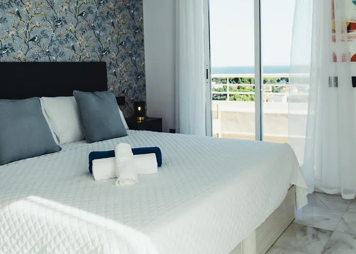Atico Duplex-las Vistas De Laia Appartement Marbellac